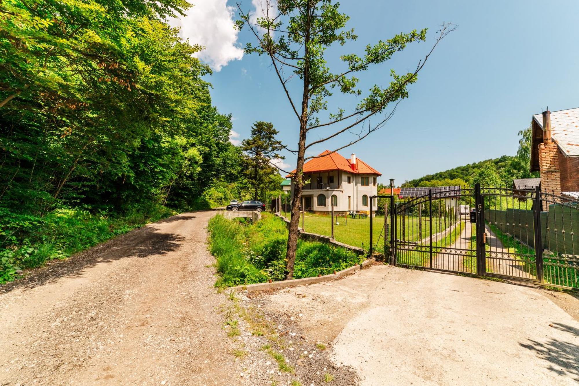 Casa Poiana Soarelui Villa Brasov Exterior photo