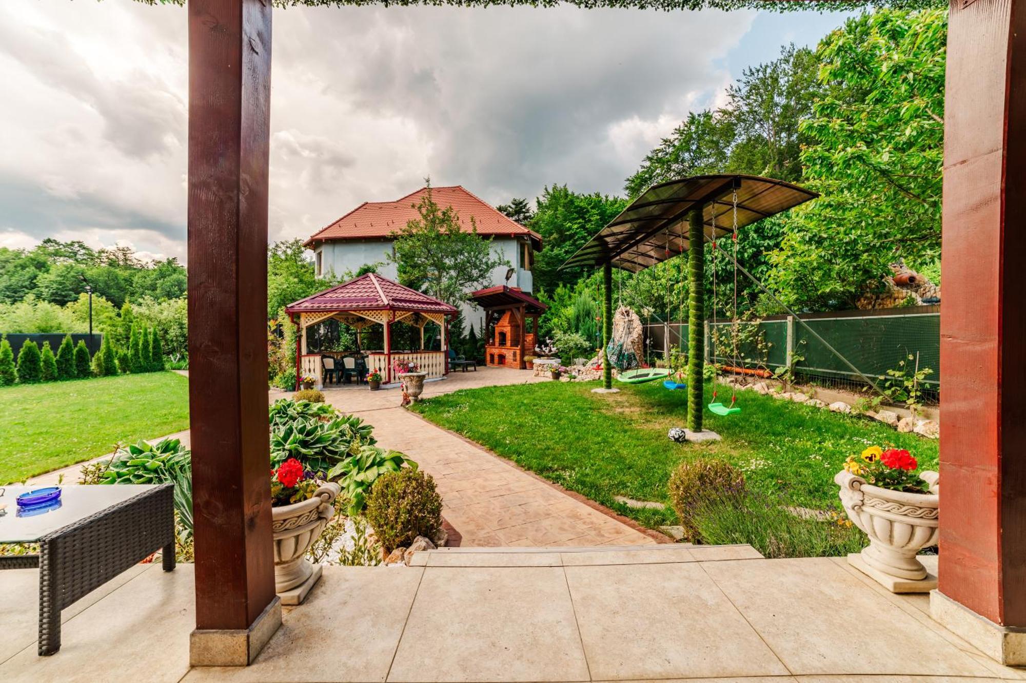 Casa Poiana Soarelui Villa Brasov Exterior photo
